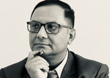 स्वस्थ जीवनका लागि पानी र योगको सम्बन्ध